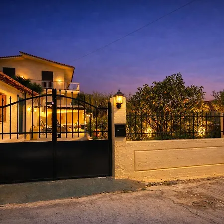 펜션 Nafplio Cottage-grandma's Yard