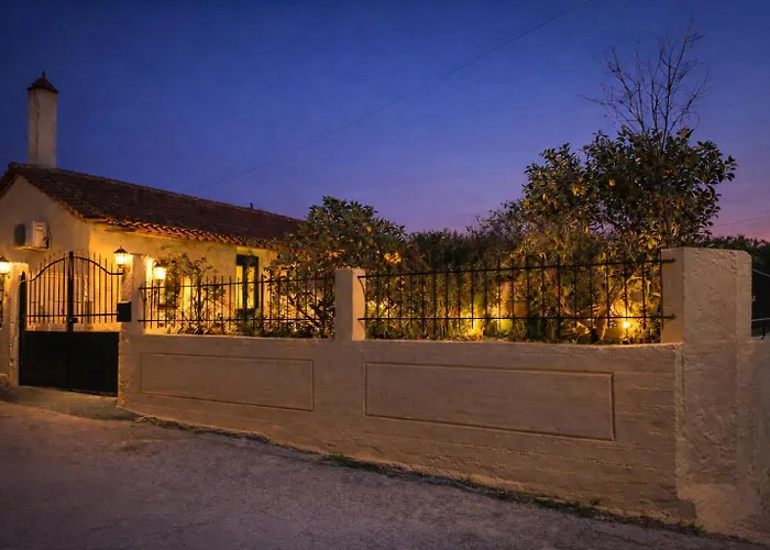 Nafplio Cottage-grandma's Yard *